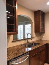 505 Bellevue Pl in Austin, TX - Building Photo - Building Photo