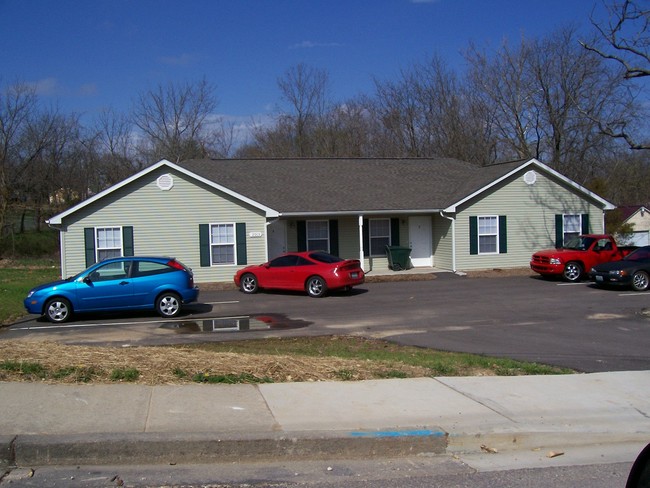 2001 Vienna Rd in Rolla, MO - Building Photo - Building Photo