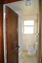 2285 Indianola Ave in Columbus, OH - Building Photo - Building Photo