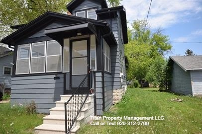210 W Lincoln Ave in Oshkosh, WI - Building Photo