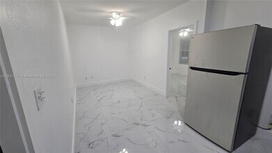 13216 SW 86th Ln in Miami, FL - Building Photo - Building Photo
