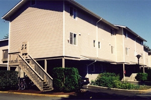 Pickering Court in Snoqualmie, WA - Building Photo