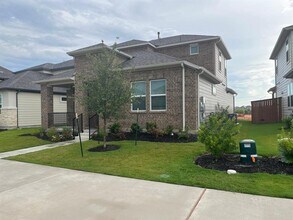 604 Emory Crossing Blvd in Hutto, TX - Building Photo - Building Photo