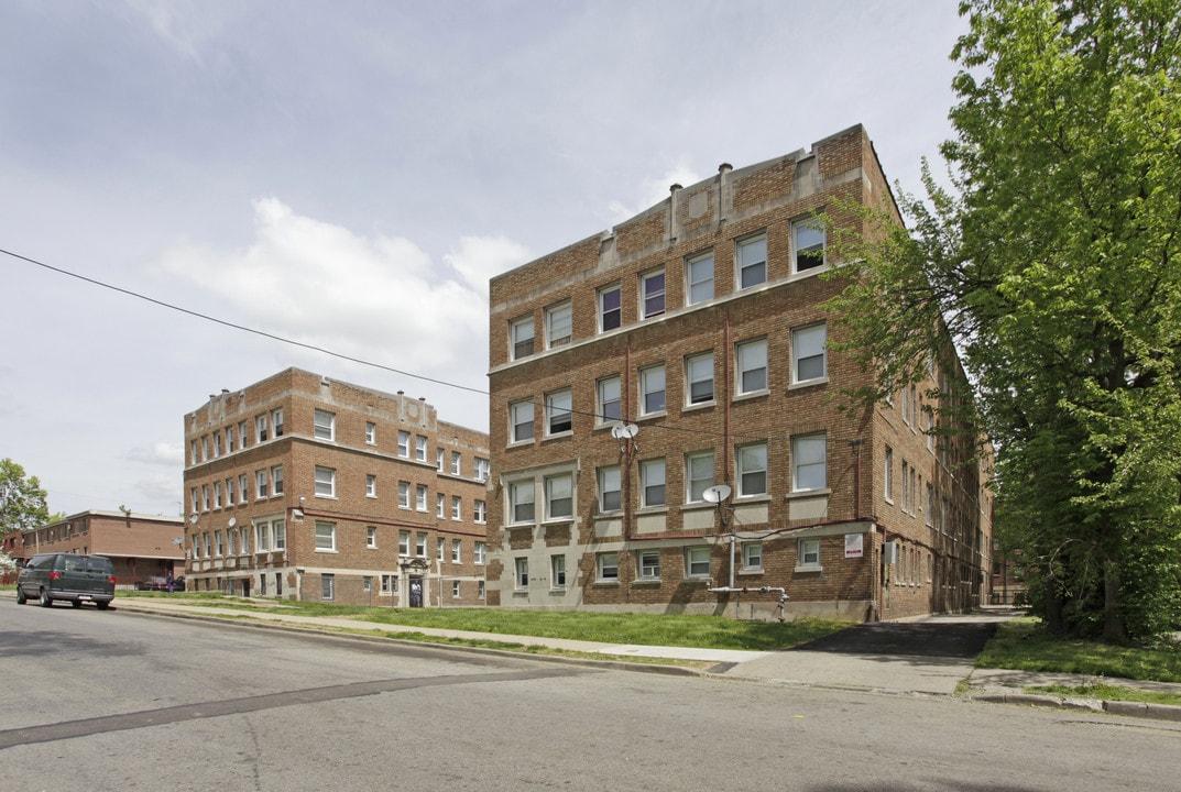 920 Burton Ave in Cincinnati, OH - Foto de edificio
