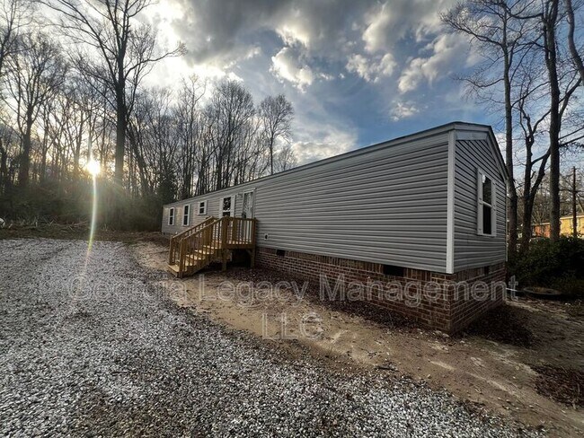 28 Shady Cir in Royston, GA - Building Photo - Building Photo