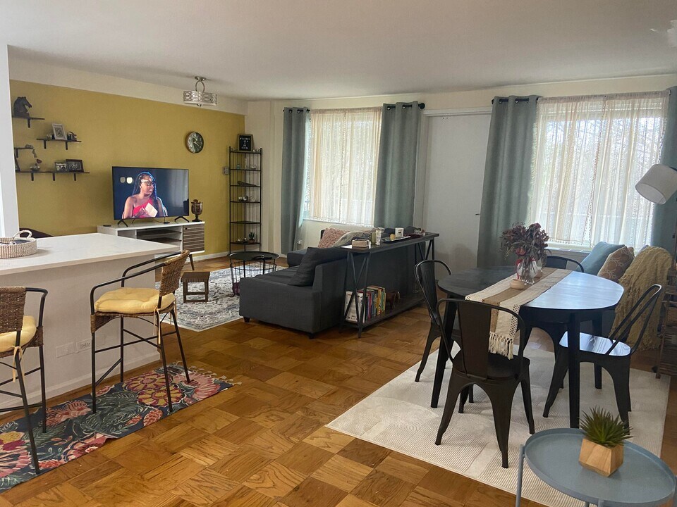 4501 Arlington Blvd, Unit 229 in Arlington, VA - Building Photo