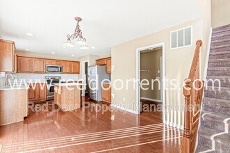 3957 Rowlett Pl in Westfield, IN - Foto de edificio - Building Photo