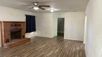 3307 Minniear Ave in Modesto, CA - Building Photo - Building Photo