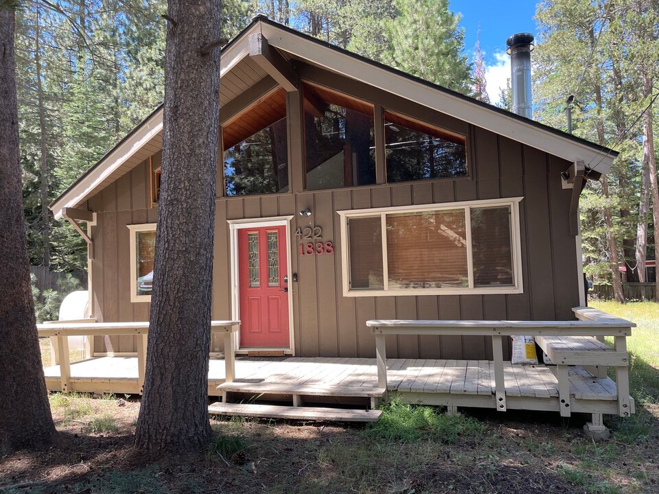 1838 Ibache St in South Lake Tahoe, CA - Building Photo