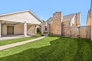 12805 Westpark Dr in Houston, TX - Building Photo