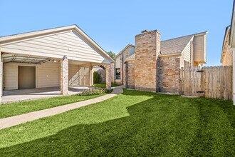 12805 Westpark Dr in Houston, TX - Building Photo - Building Photo