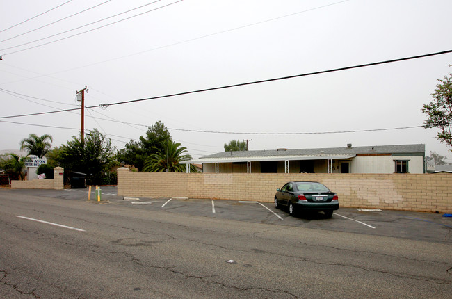 9861 Mission Blvd in Jurupa Valley, CA - Building Photo - Building Photo