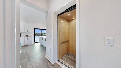 771 Gran Kaymen Way in Apollo Beach, FL - Building Photo - Building Photo