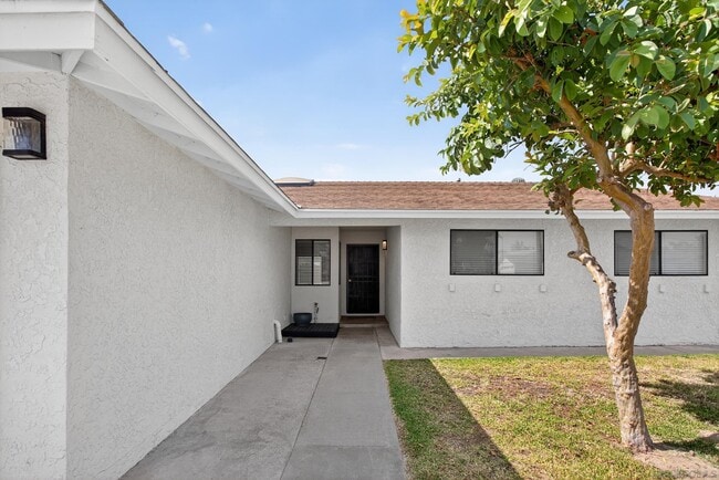 3907 Genine Dr