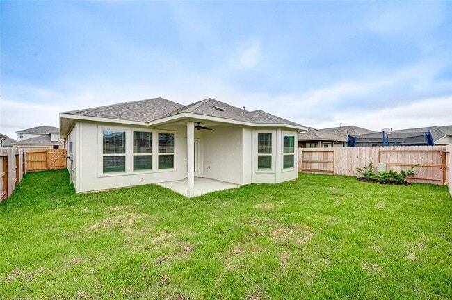 18822 Fulvetta Haven Way