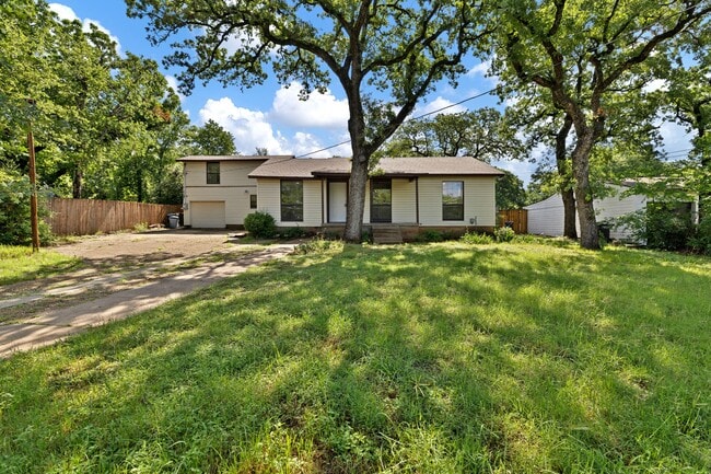 property at 2605 Stark St