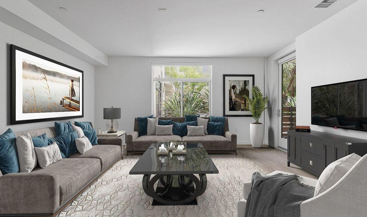 1725 S Bascom Ave in Campbell, CA - Building Photo