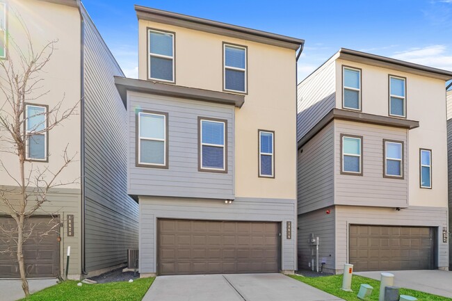 property at 18616 Whimsic Aly