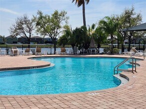 949 Seminole Sky Dr in Ruskin, FL - Building Photo - Building Photo