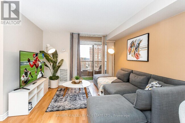 3888 Duke of York Blvd in Mississauga, ON - Building Photo - Building Photo