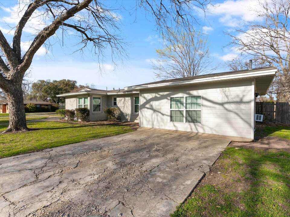 4201 Anita Ave in Fort Worth, TX - Building Photo