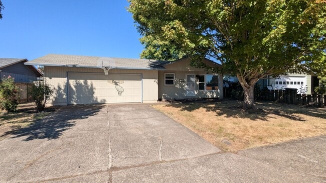 property at 4703 Regal Dr NE