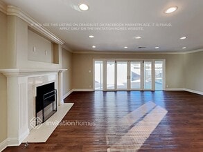 10249 Lemona Ave in Los Angeles, CA - Foto de edificio - Building Photo