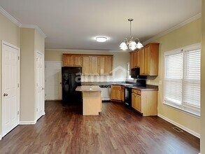 6261 Sharpsburg Ct NW in Acworth, GA - Foto de edificio - Building Photo