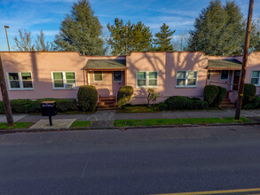 2808-2810 NE Clackamas St in Portland, OR - Building Photo - Building Photo