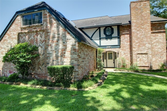 property at 12118 Double Tree Dr