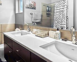 2445A 55th Ave SW, Unit SI ID1054557P in Seattle, WA - Building Photo - Building Photo