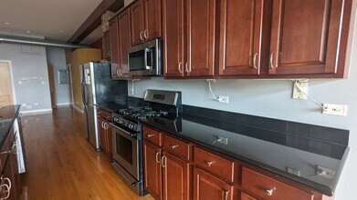 1738 W Belmont Ave in Chicago, IL - Building Photo - Building Photo
