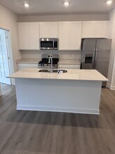 15222 Swallow Fls Wy in Fishers, IN - Building Photo - Building Photo