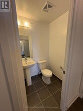 7890 Bathurst St in Vaughan, ON - Building Photo - Building Photo