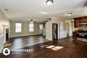 90 Lakefront Dr in Covington, GA - Building Photo - Building Photo