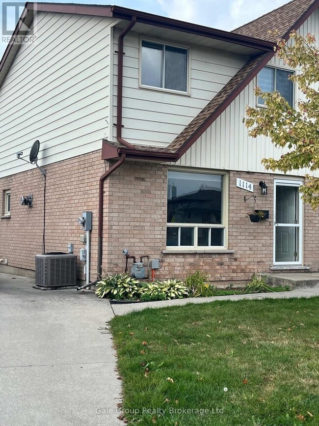 1114 Cree Ave in Woodstock, ON - Building Photo - Building Photo