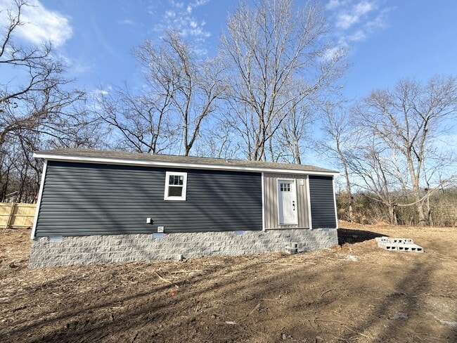 property at 719 Peyton Rd