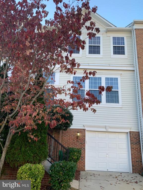 property at 22519 Maison Carree Square
