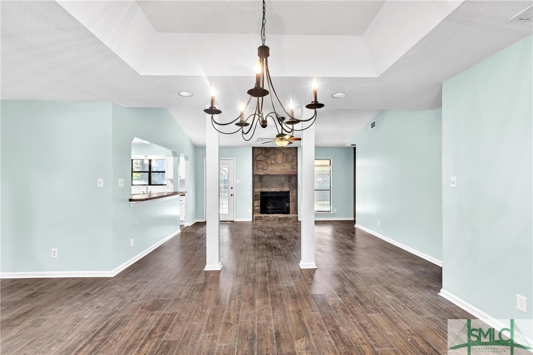 29 Red Fox Dr in Savannah, GA - Building Photo