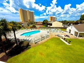 17614 Front Beach Rd in Panama City Beach, FL - Building Photo