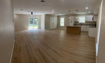 1407 W Donovan St in Houston, TX - Building Photo - Building Photo