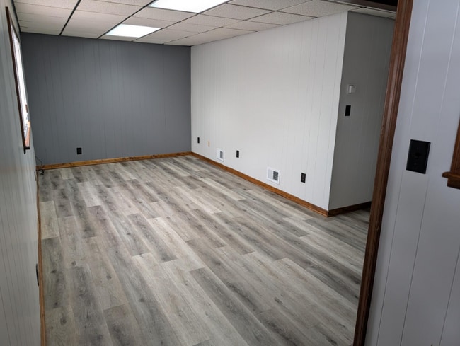 209 W Oak St in Ellettsville, IN - Building Photo - Building Photo