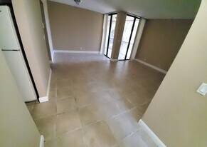 2446 NW 49th Ter, Unit 2446 in Coconut Creek, FL - Building Photo