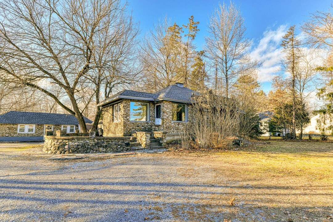 19 Innis Ave in Newburgh, NY - Building Photo