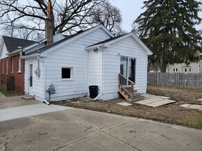 19174 Centralia in Redford, MI - Building Photo - Building Photo