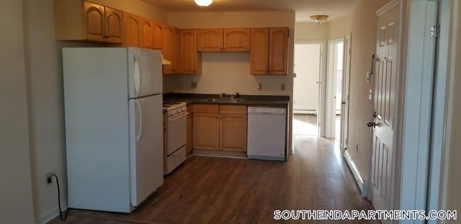 92 Hammond St