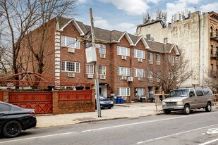 496 Central Ave in Brooklyn, NY - Building Photo