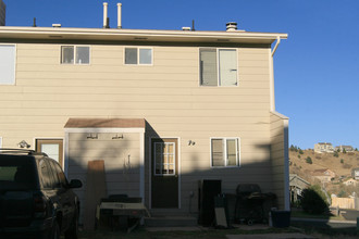 2250-2256 Split Rock Dr in Colorado Springs, CO - Foto de edificio - Building Photo