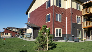 Stoneridge Apartments (Income Based) in Bozeman, MT - Building Photo - Building Photo