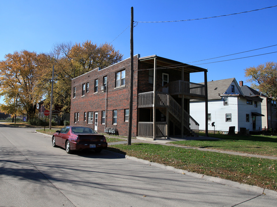 1361 12th Ave in East Moline, IL - Building Photo